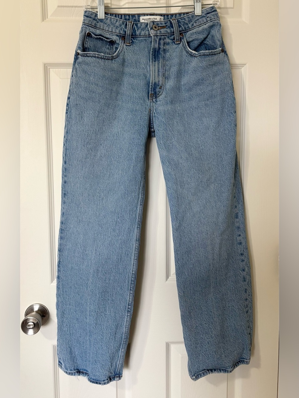 Abercrombie & Fitch Women’s Curve Love High Rise 90s Relaxed Jeans
